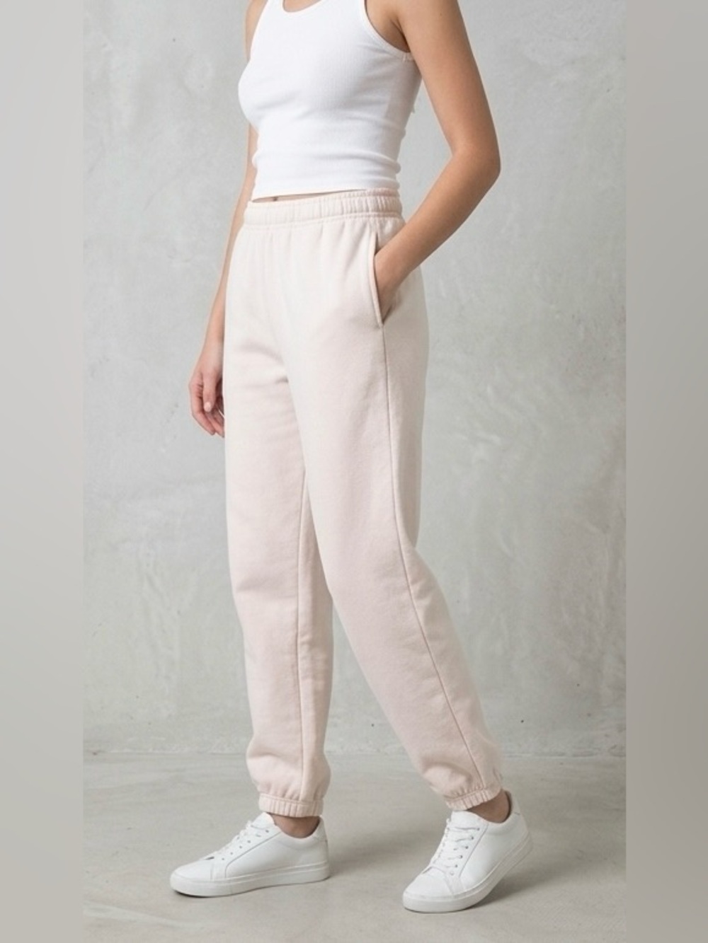 Brandy Melville John Galt Rosa Sweatpants Light Blush Pink Joggers